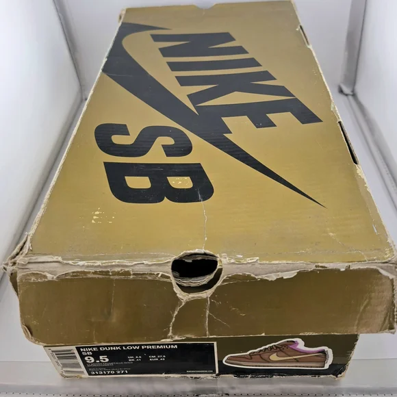 2007 Nike SB Premium Dunk Low Gibson Guitar Case Men's Size 9.5